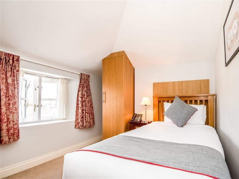 Oyo The Regency, Clifton Bristol Hotel Eksteriør billede