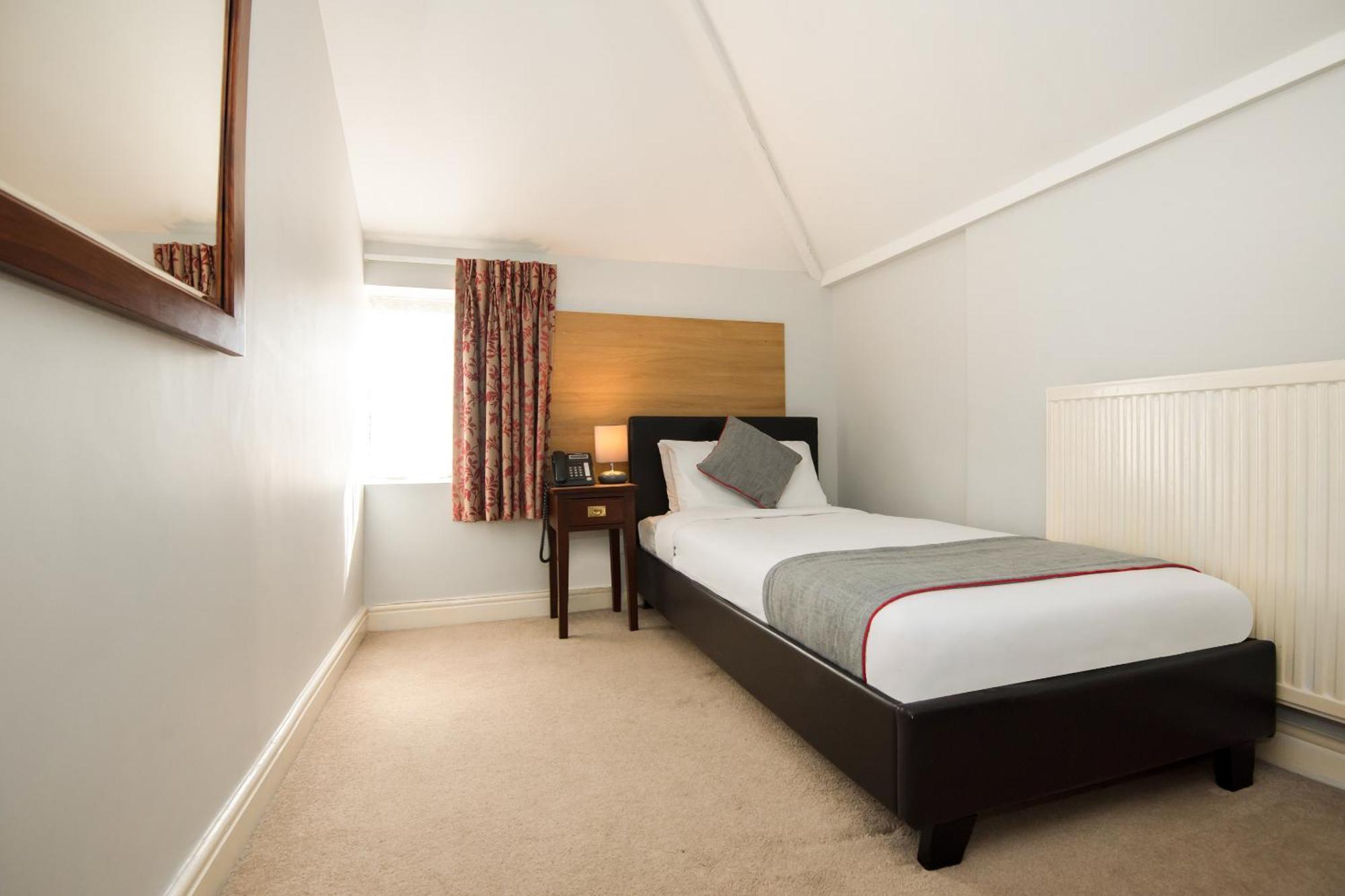 Oyo The Regency, Clifton Bristol Hotel Eksteriør billede
