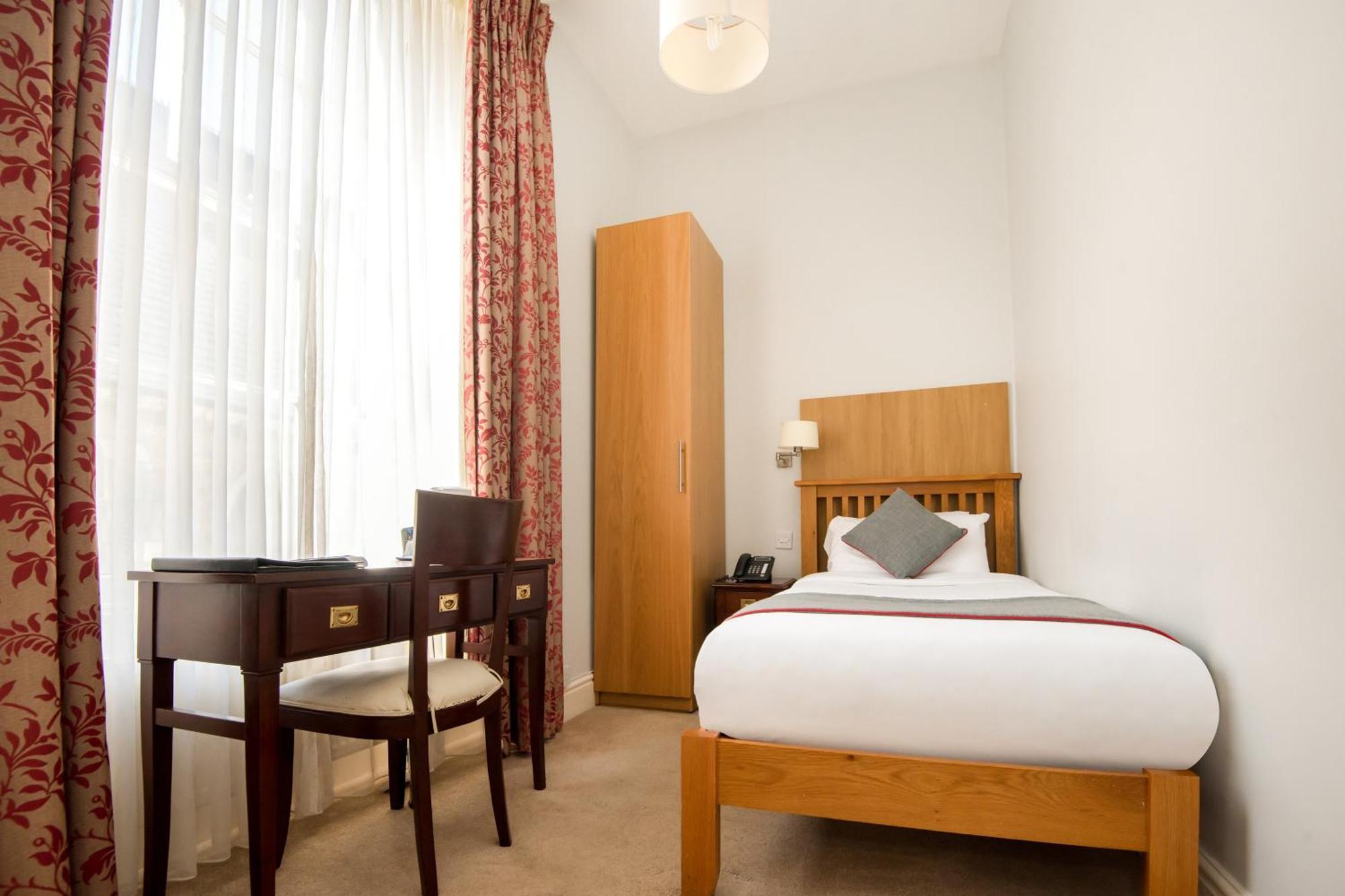 Oyo The Regency, Clifton Bristol Hotel Eksteriør billede