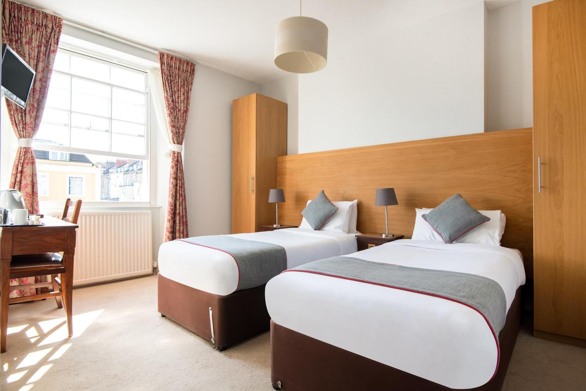 Oyo The Regency, Clifton Bristol Hotel Eksteriør billede